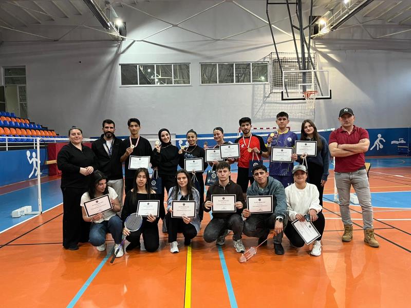 Badminton Turnuvasının Şampiyonları